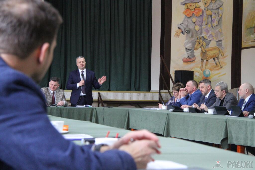 Wojewoda na sesji w Gąsawie. Wniosek o nadanie praw miejskich zostanie złożony (wideo)