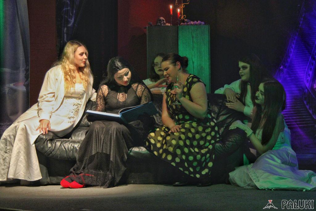 Teatr Meandry z Szubina pokonał kolejny szczebel na teatralnej drabinie wiodącej na dach sztuki (wideo + zdjęcia)