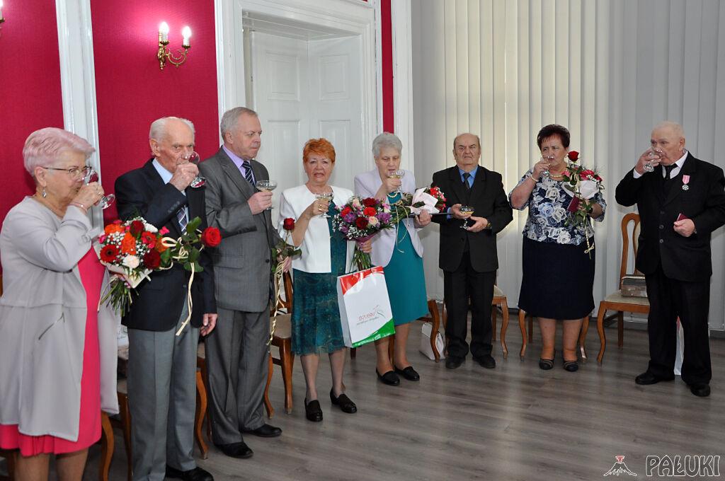 Świętowali diamentowe, szmaragdowe i złote gody w Urzędzie Miejskim w Szubinie (zdjęcia)