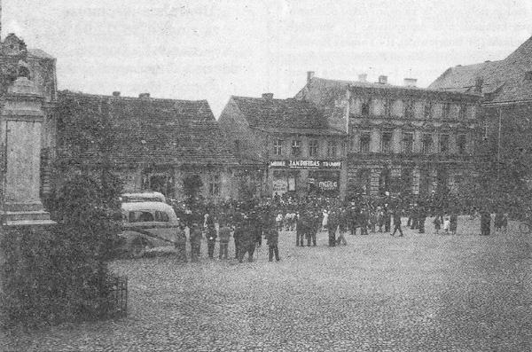 Wschodnia pierzeja żnińskiego rynku