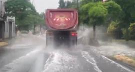 Środa, godzina dziewiąta: ulewa (wideo)