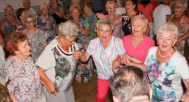 Disco senior w Żnińskim Domu Kultury i hity polskiego big-beatu