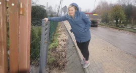 Z podwórka na chodnik muszą się wspinać. Trwa przebudowa DW 254 od Brzozy do Barcina