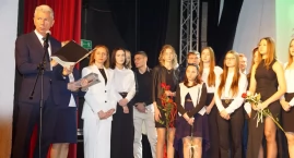 Pożegnanie absolwentów żnińskiego ekonomika