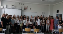 Wiktoria Jasnowska z SP w Piechcinie ze Złotym Piórem Burmistrza Barcina (zdjęcia)