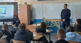 Policjant w barcińskiej szkole. O przemocy rówieśniczej i odpowiedzialności prawnej nieletnich