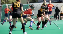 Juniorki starsze LKS Gąsawa przegrały z zespołem KS Hokej Start Brzeziny