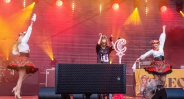Dyrektor drżał przed koncertem, a na koncercie Cleo &hellip;