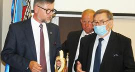 Ósemka chce go odwołać za Trójkę