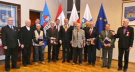 Burmistrz honoruje