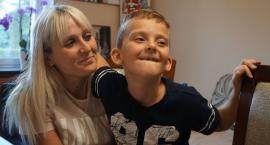 Bez rehabilitacji Ollie Kent z Żarczyna nie może normalnie funkcjonować. Choruje na ciężką padaczkę lekooporną