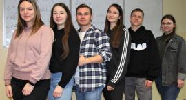 Prymusi zawodu z Pałuk. Szczęśliwa siódemka ze szkoły w Szubinie i czwórka z Łabiszyna