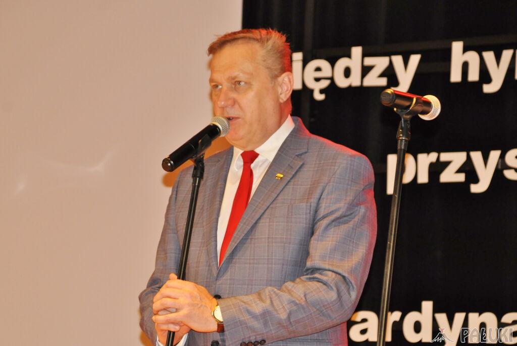 Piotr Cieślik nie będzie już dyrektorem Zespołu Szkół w Strzelnie