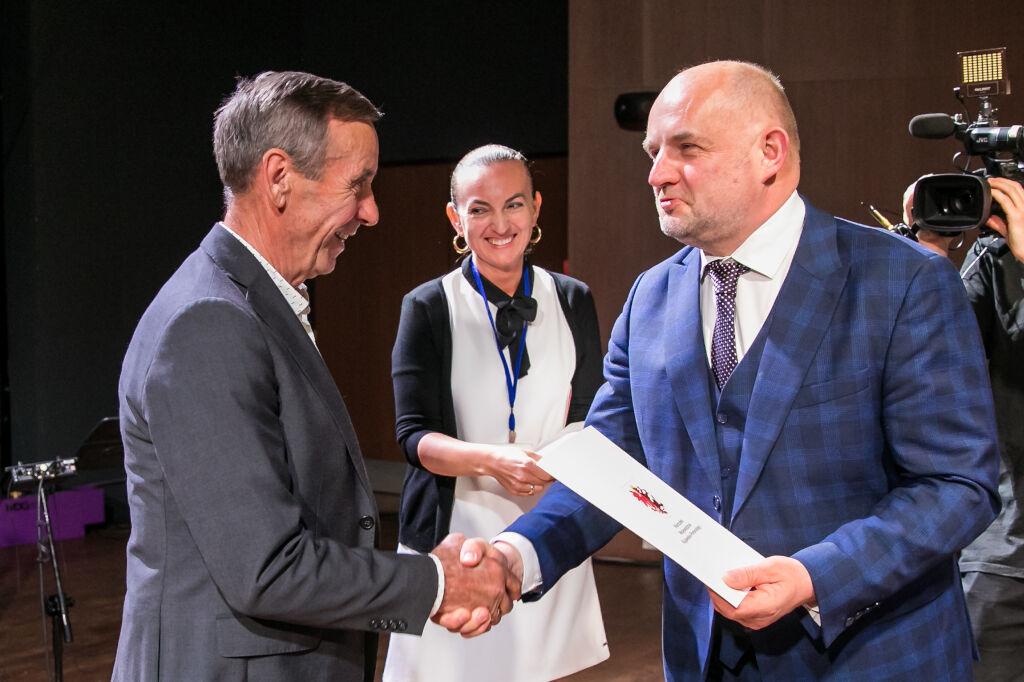 Sołtysi wyróżnieni przez marszałka Piotra Całbeckiego