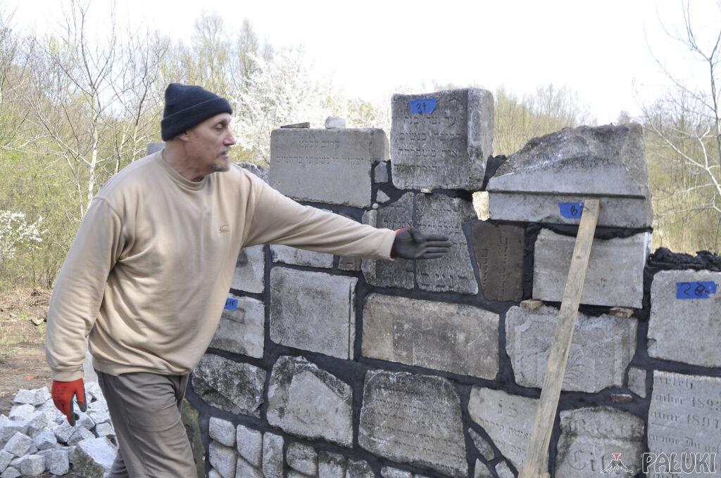 Macewy po 84 latach powracają na żydowski cmentarz. Powstaje pomnik i lapidarium (wideo + zdjęcia)