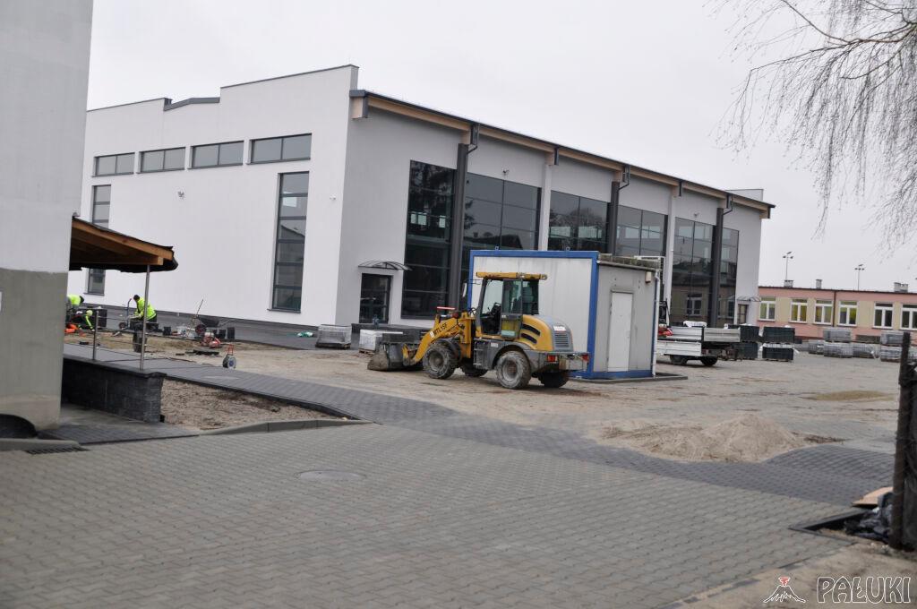 Hala sportowa w Jeziorach Wielkich tętni życiem. Jest regulamin i nieodpłatne korzystanie