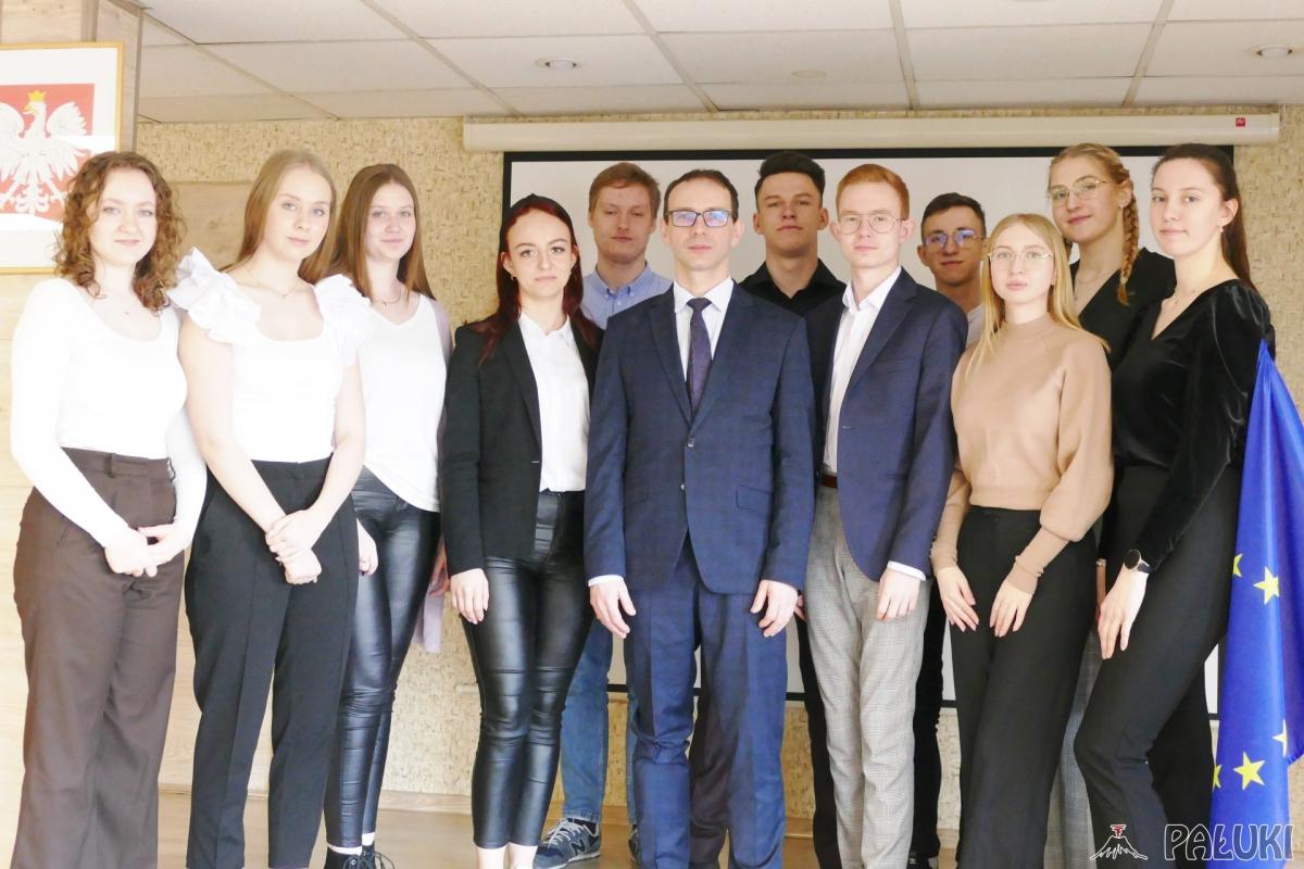 Gala stypendystów w mogileńskim Zespole Szkół