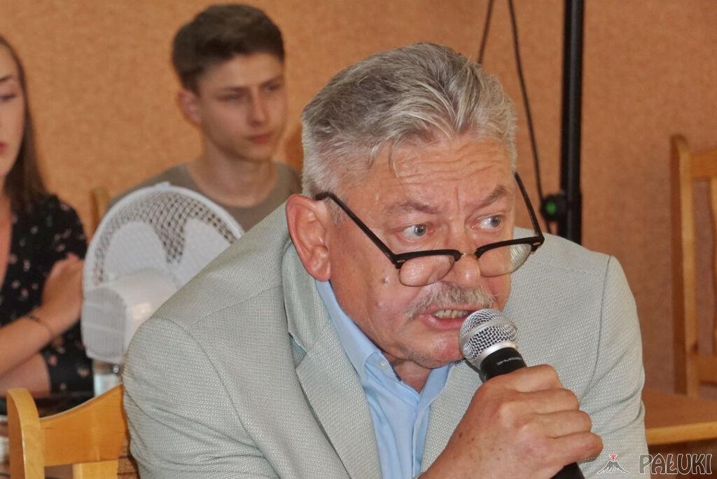 Za wyniesienie dokumentów z wydziału budownictwa - nagana i odebranie nagrody pieniężnej