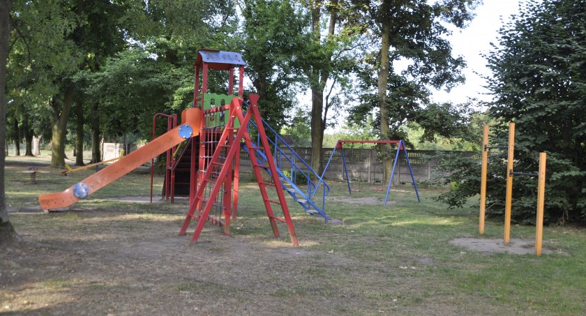 Park im. ks. Ottona Szymków zmieni oblicze, ale co się stanie z jego wyposażeniem?