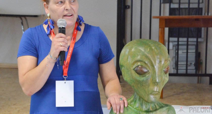 Kosmiczna impreza: wspomnienie UFO i wylatowskich piktogramów (zdjęcia)