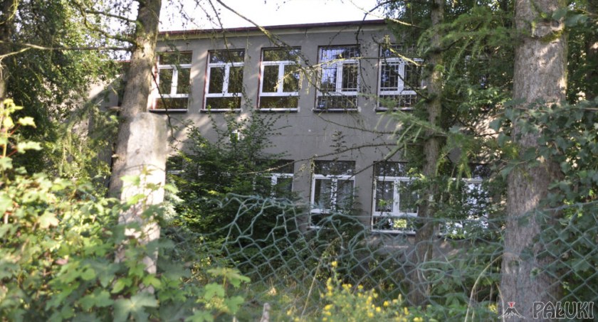 Włostowo: rozmowy nad zaadaptowaniem budynku po byłym gimnazjum