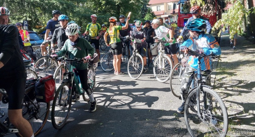 Cykliści z różnych stron Polski opanowali Przyjezierze (zdjęcia)