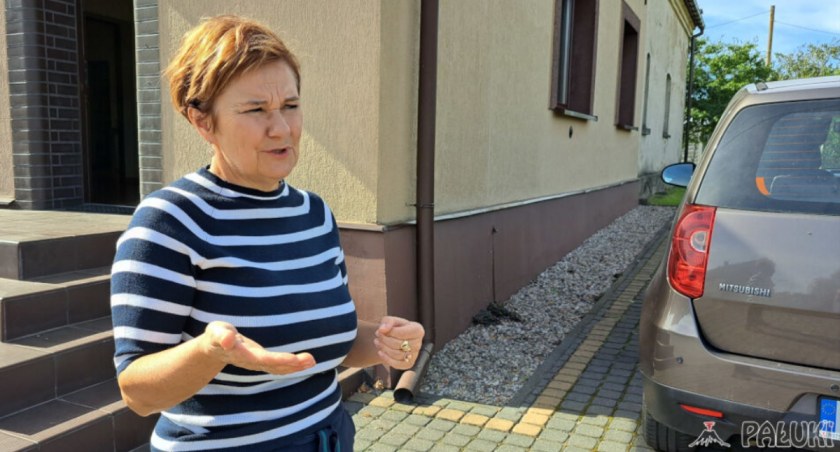 Wybetonowała gminny teren, gmina nie chce go teraz sprzedać
