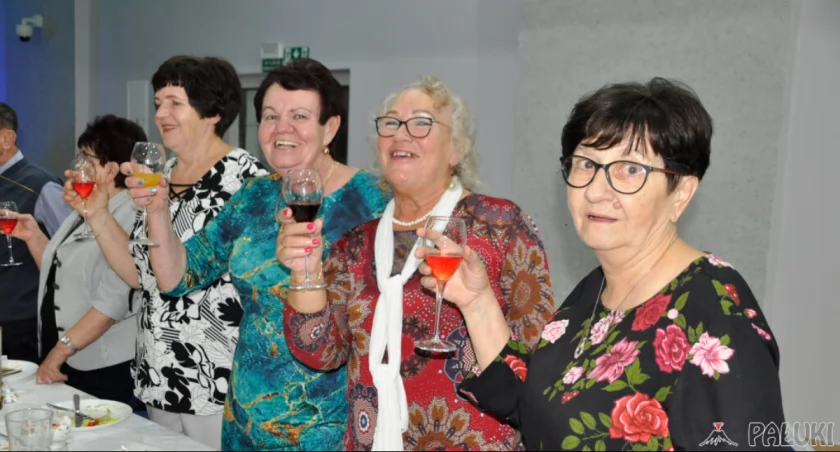 Jeziorańscy seniorzy świętowali (wideo + zdjęcia)