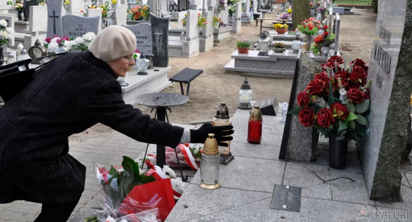 Wszystkich Świętych w Trzemesznie. Od 28 października będą dodatkowe parkingi           