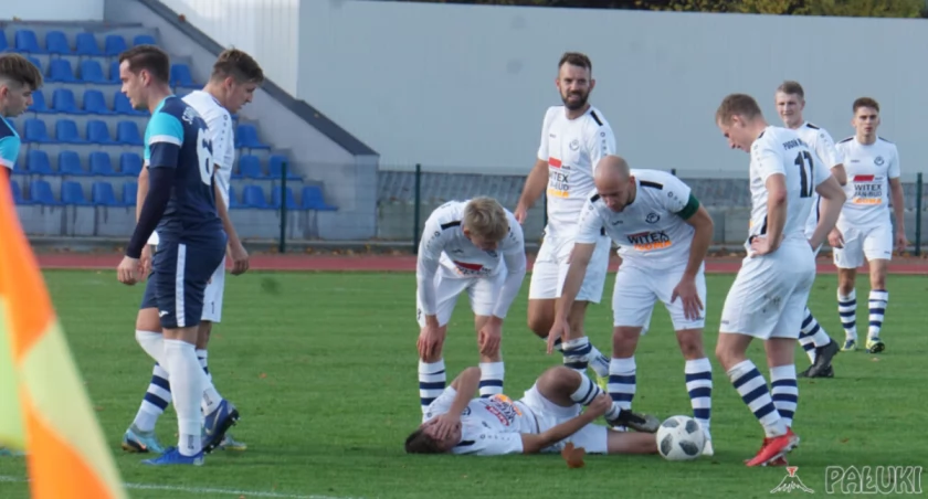 Norbert Rościszewski strzelił 6 goli. W bramce seniorów zadebiutował 16-latek (zdjęcia)