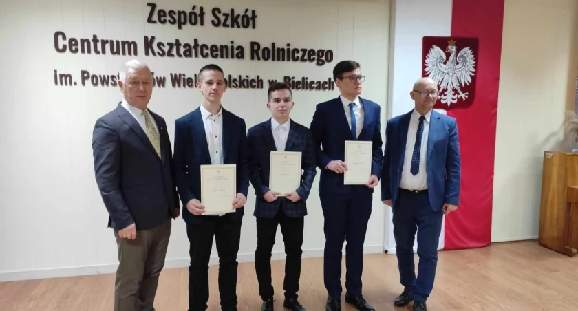 Bielice, Mogilno, Strzelno - siedmioro uczniów ze stypendiami premiera