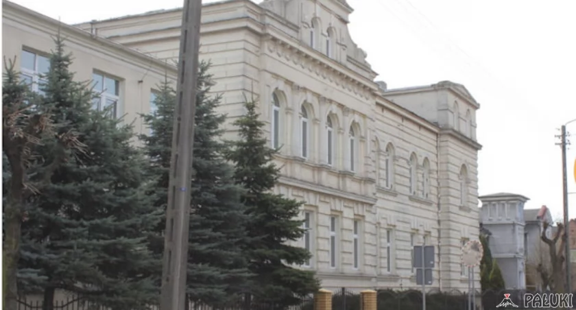 16 stycznia odwołane lekcje w szkołach podległych pod powiat