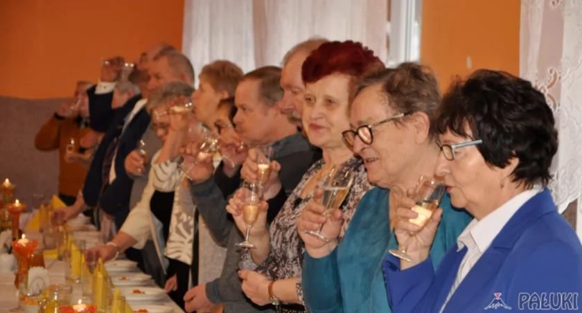 Znane piosenki i przyśpiewki ludowe z dziadkami w Młynach (wideo + zdjęcia)
