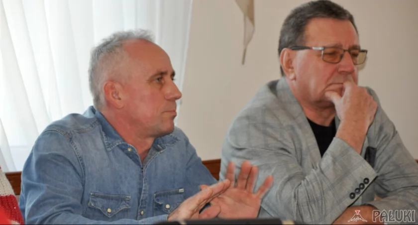 Połamana klapa studzienki zagraża bezpieczeństwu mieszkańców