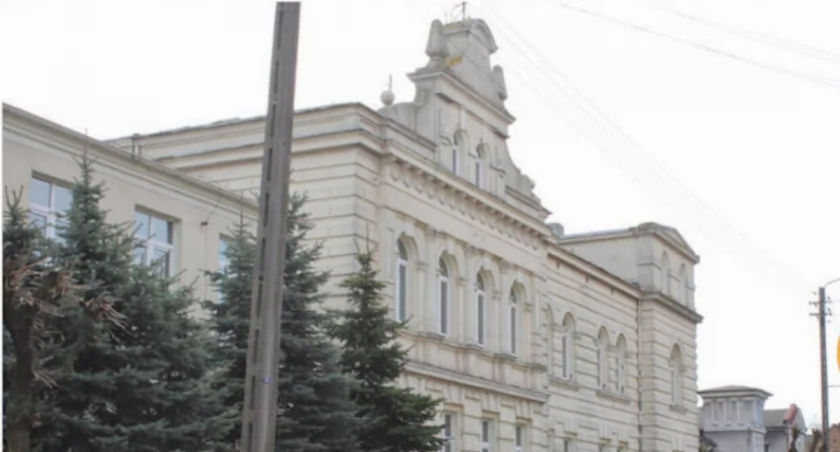 Prawie 1 milion złotych niedoborów po inwentaryzacji w Zespole Szkół w Strzelnie. Starosta powiadomił prokuraturę