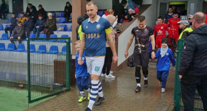 Czy można prowadzić 4:0, a potem przyprawiać kibiców o zawał serca?