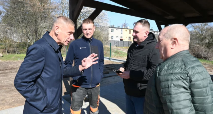 Wiata dla mieszkańców Iskry