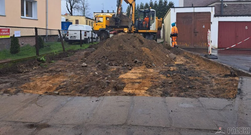 Mogilno: remont osiedlowego parkingu i terenu przy garażach
