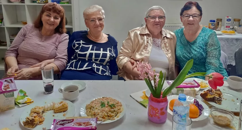 Powielkanocne śniadanie u seniorów (zdjęcia)