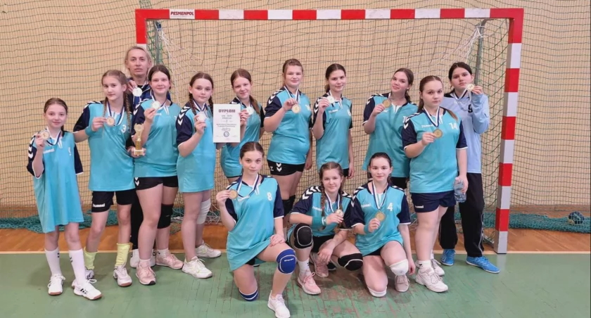 Strzeleńskie szczypiornistki wicemistrzyniami województwa