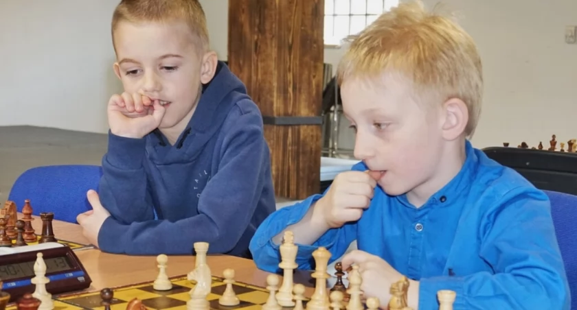 Kacper Jędro i Franek Perlikowski połknęli bakcyla królewskiej gry (zdjęcia)