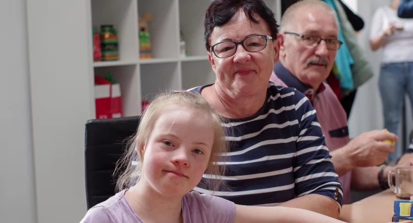Mogilno: międzypokoleniowa współpraca. Klub Seniora gości najmłodszych (zdjęcia)