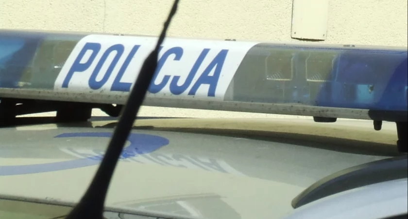 Podała kod BLIK i gotówkę wypłacono w Wielkiej Brytanii