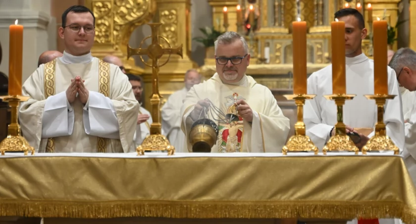 Droga kapłańska ks. Jana Kwiatkowskiego zatrzymała się w Strzelnie (wideo + zdjęcia)