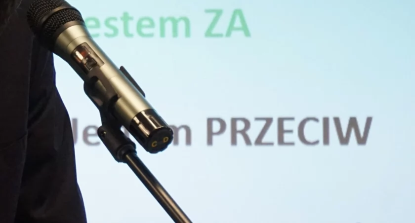Dlaczego gmina Mogilno musiała wziąć kredyt bankowy w kwocie 8.112.280 złotych?