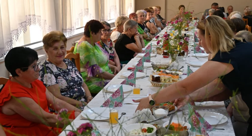 KGW w Wójcinie dla wszystkich mam (wideo + zdjęcia)