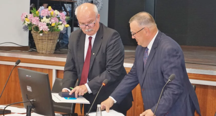 Dobre serce, praca i polityka. Radny Majcherkiewicz przypomniał wydarzenia z 2006 roku