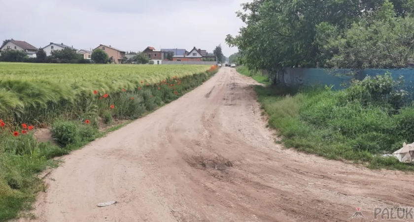 Ulica 17 Maja czeka 17 lat na budowę, kierowcy czekają na alternatywny korytarz