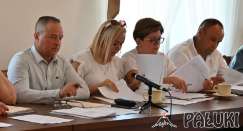 Jeziora Wielkie - komisje Rady Gminy w pięcioosobowych składach