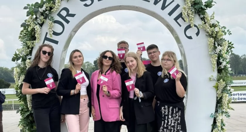Zespół Szkół w Mogilnie - grupy projektowe finalistami olimpiady Zwolnieni z Teorii